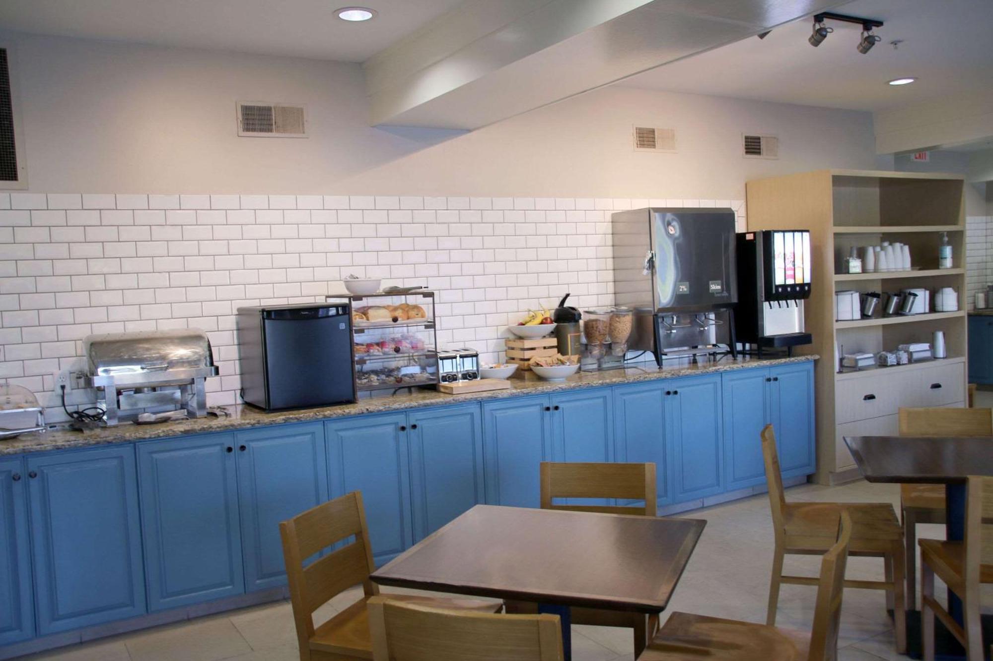 Country Inn & Suites By Radisson, Council Bluffs, Ia מראה חיצוני תמונה