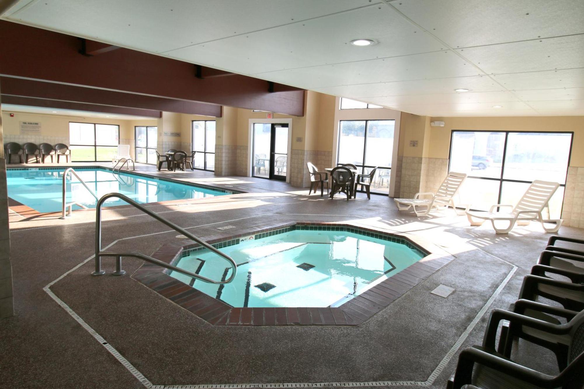 Country Inn & Suites By Radisson, Council Bluffs, Ia מראה חיצוני תמונה
