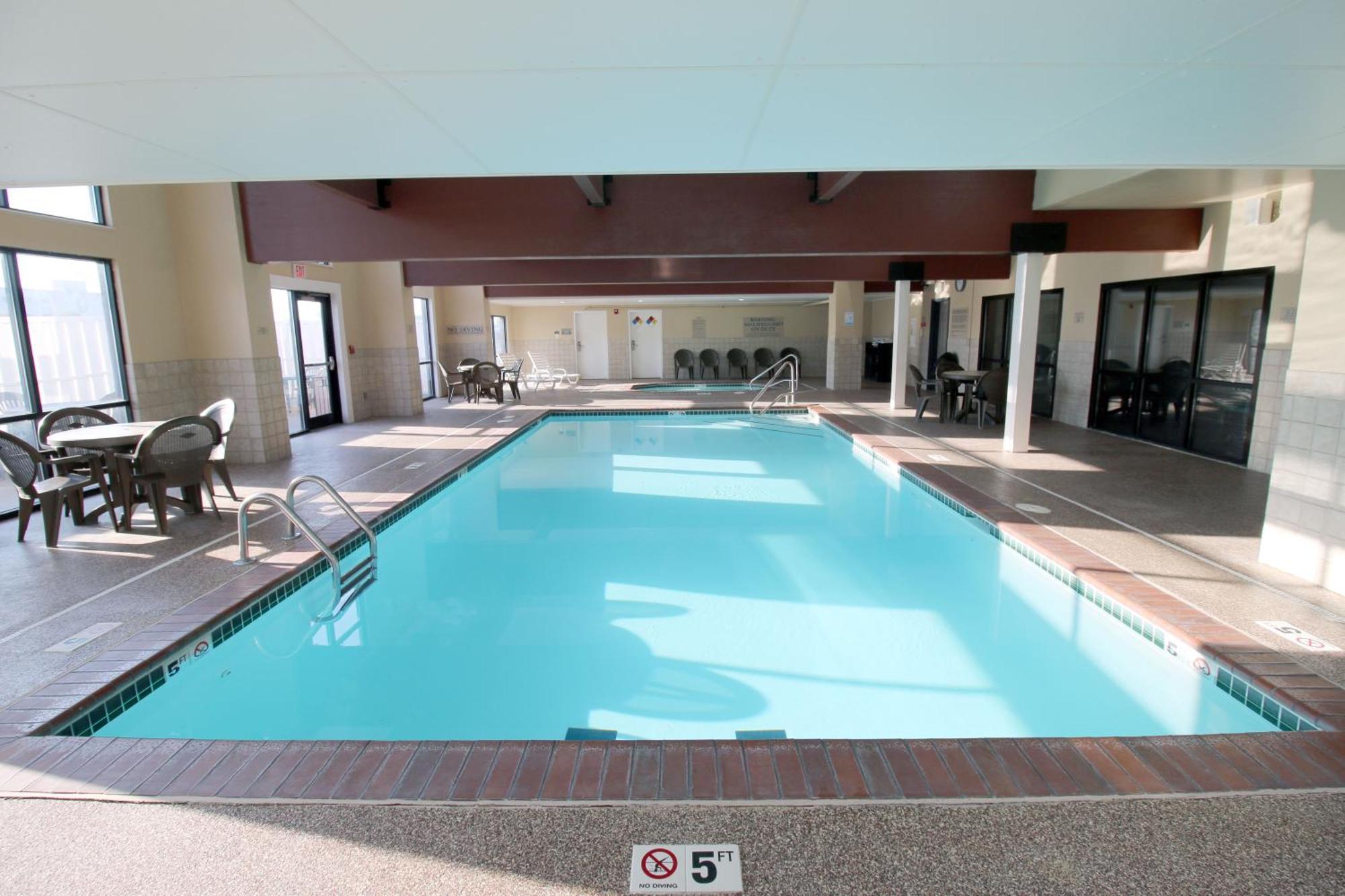Country Inn & Suites By Radisson, Council Bluffs, Ia מראה חיצוני תמונה